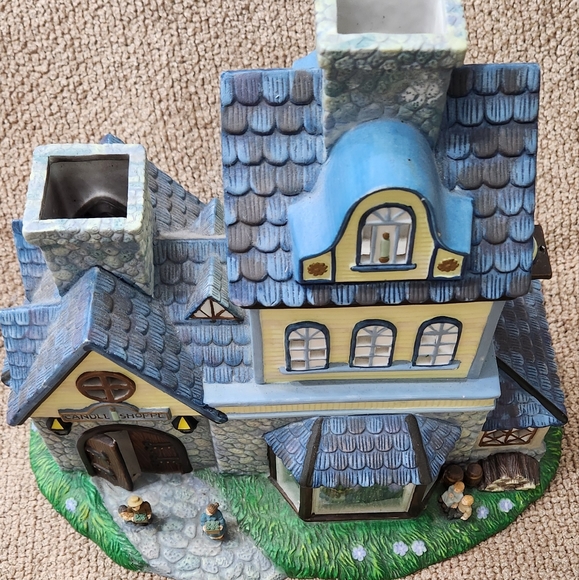 Partylite candle house - Picture 2 of 8